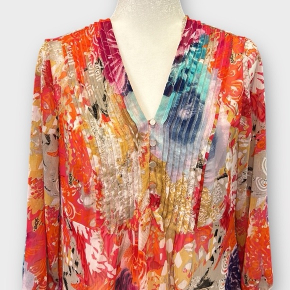 Tribal Women's Size 8 Vibrant Floral Tunic Top Pintuck Detail Lightweight Blouse - Picture 6 of 11